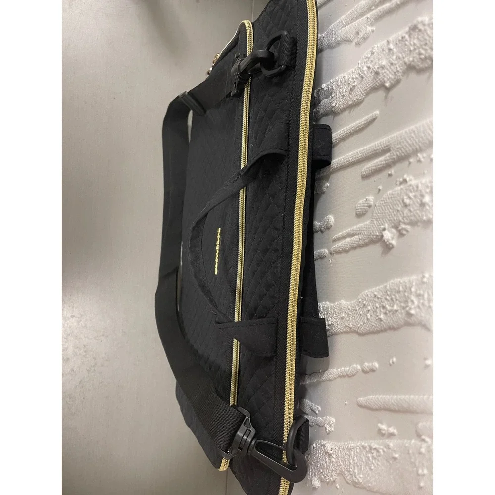 Bagsmart quilted laptop